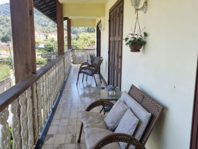 Casa à venda, no bairro Quitandinha em Petrópolis