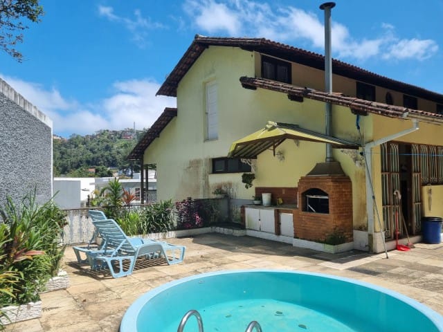 Casa à venda, no bairro Quitandinha em Petrópolis