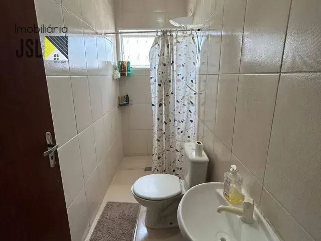 Casa com 125m² 2 quartos e 1 banheiro, à venda, no bairro Village das Flores em Caçapava
