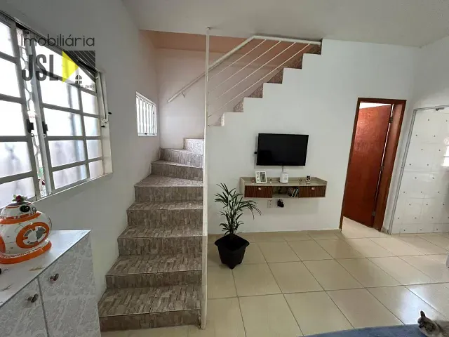Casa com 125m² 2 quartos e 1 banheiro, à venda, no bairro Village das Flores em Caçapava