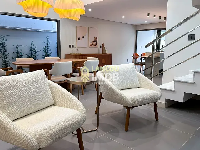 Casa com 300m² 3 quartos e 5 banheiros, à venda, no bairro Jardim Novo Mundo em Jundiaí