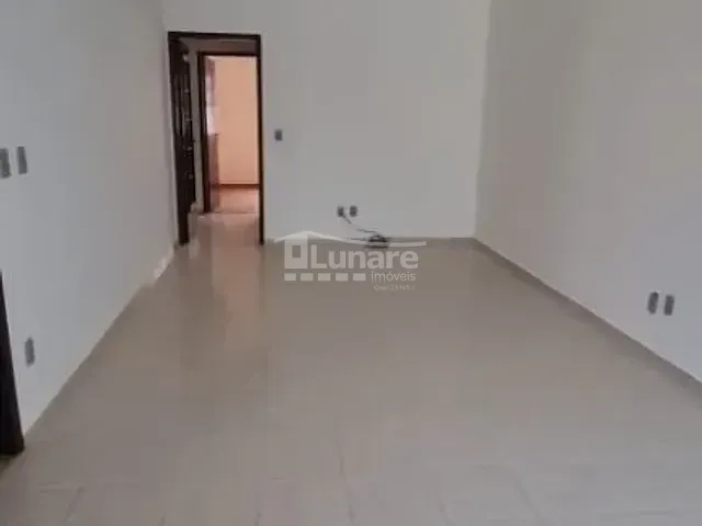 Casa com 200m² 3 quartos e 2 banheiros, à venda, no bairro Vila Suissa em Mogi das Cruzes