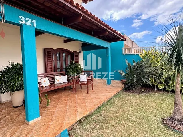 Casa com 641m² 3 quartos e 5 banheiros, à venda, no bairro Jardim Presidente Kennedy em Apucarana