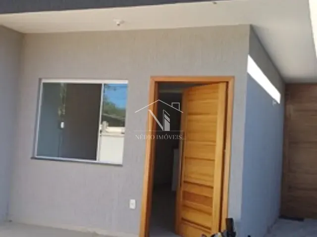Casa 2 quartos e 1 banheiro, à venda, no bairro Ubatiba em Maricá