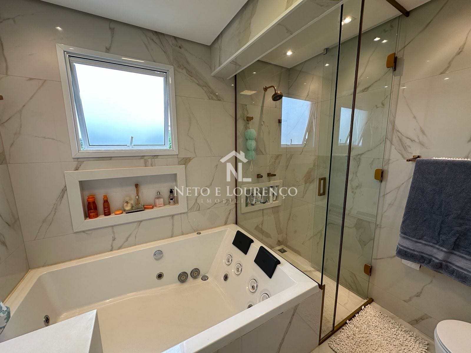 Casa à venda com 3 quartos, 200m² - Foto 15