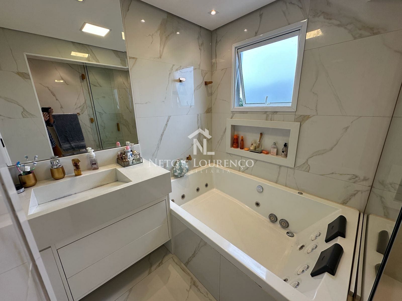 Casa à venda com 3 quartos, 200m² - Foto 16