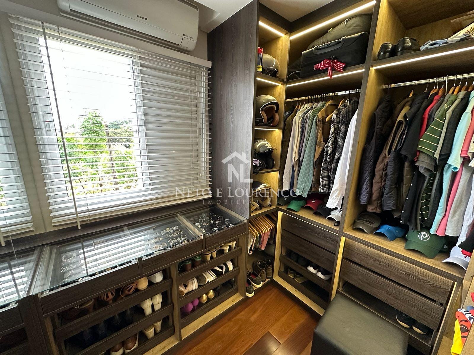 Casa à venda com 3 quartos, 200m² - Foto 14