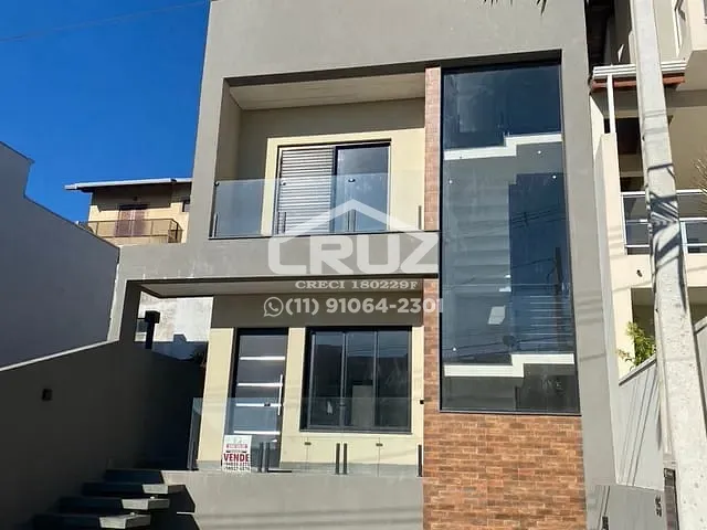 Casa 3 quartos e 6 banheiros, à venda, no bairro Villa Verde em Rua Petúnia