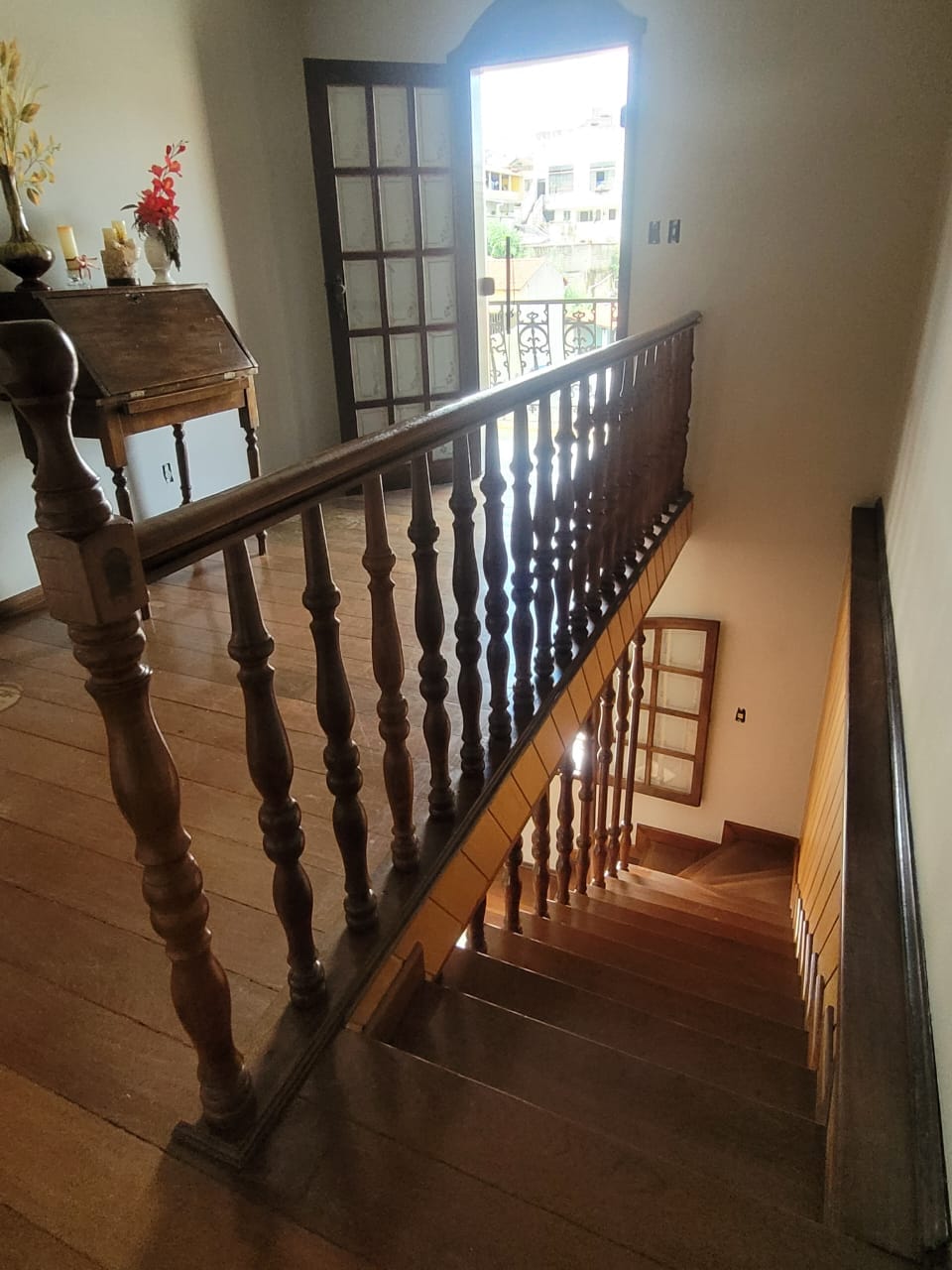 Casa com 5 quartos, 5 banhos 1 suíte, 1 lavabo, 3 salas, 7 vagas de garagem, 3 andares, 2 cozinhas, à venda, Alto Caiçaras, Belo Horizonte, MG miniatura 4