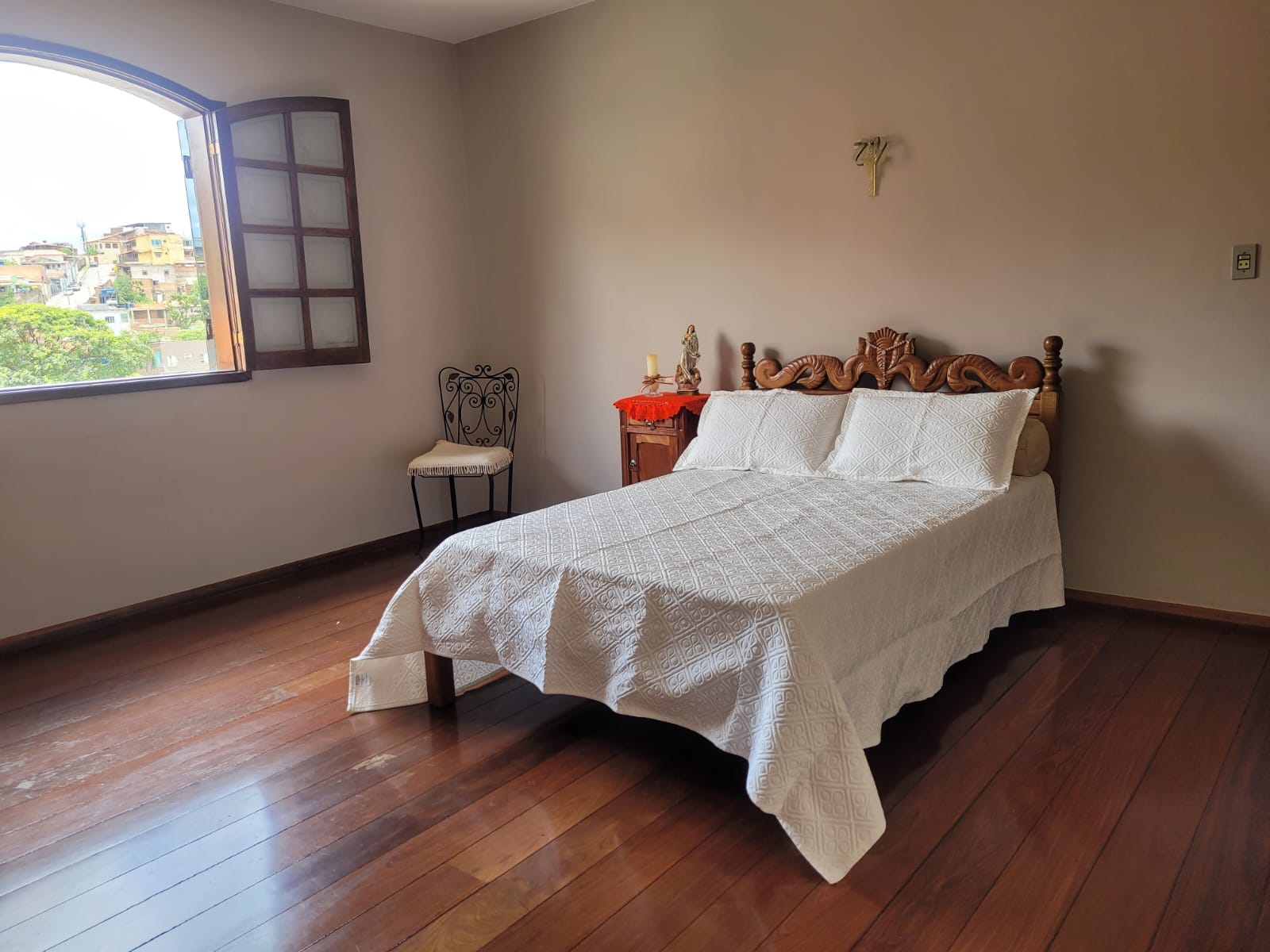 Casa com 5 quartos, 5 banhos 1 suíte, 1 lavabo, 3 salas, 7 vagas de garagem, 3 andares, 2 cozinhas, à venda, Alto Caiçaras, Belo Horizonte, MG miniatura 22