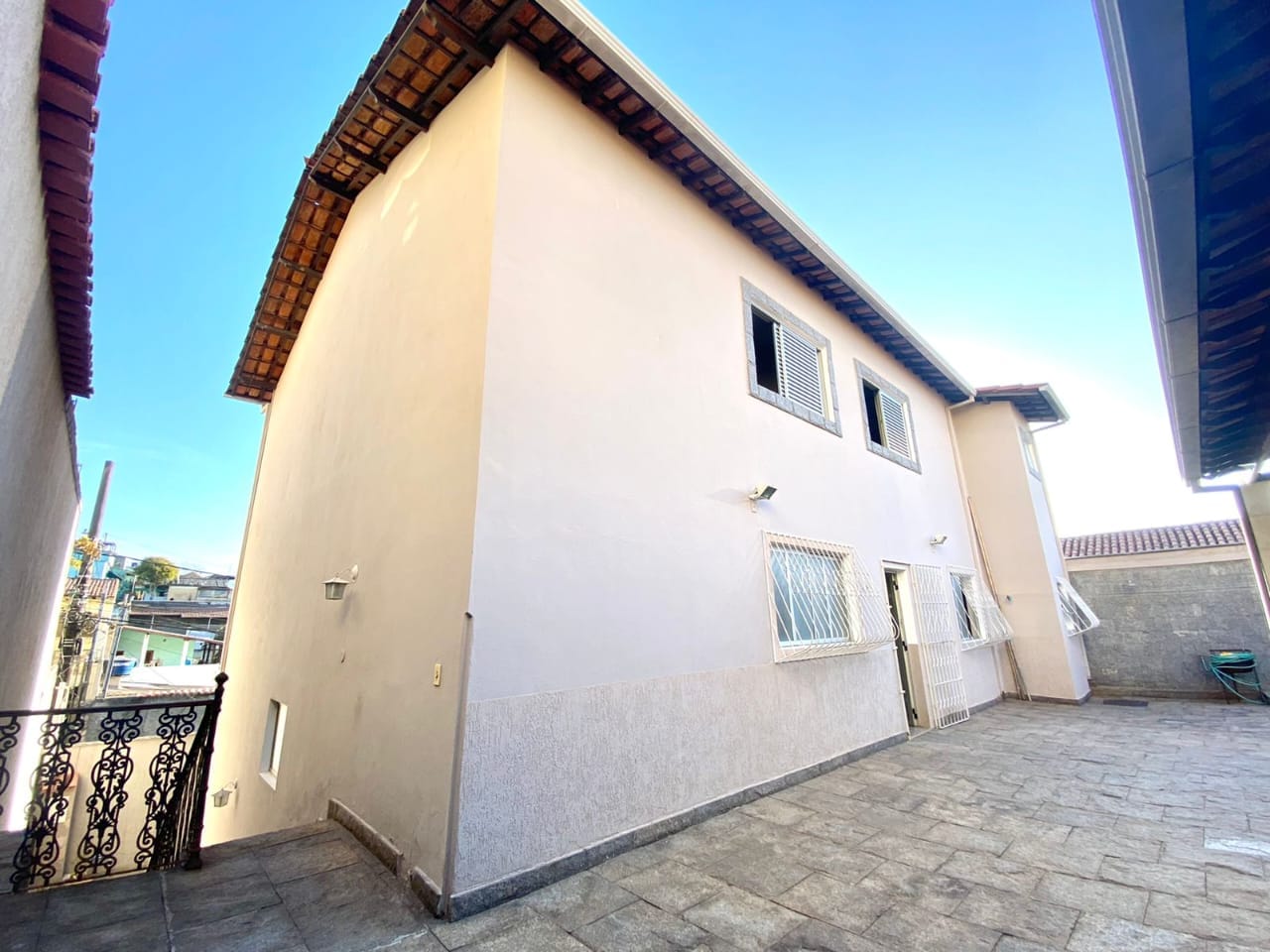 Casa com 5 quartos, 5 banhos 1 suíte, 1 lavabo, 3 salas, 7 vagas de garagem, 3 andares, 2 cozinhas, à venda, Alto Caiçaras, Belo Horizonte, MG miniatura 20
