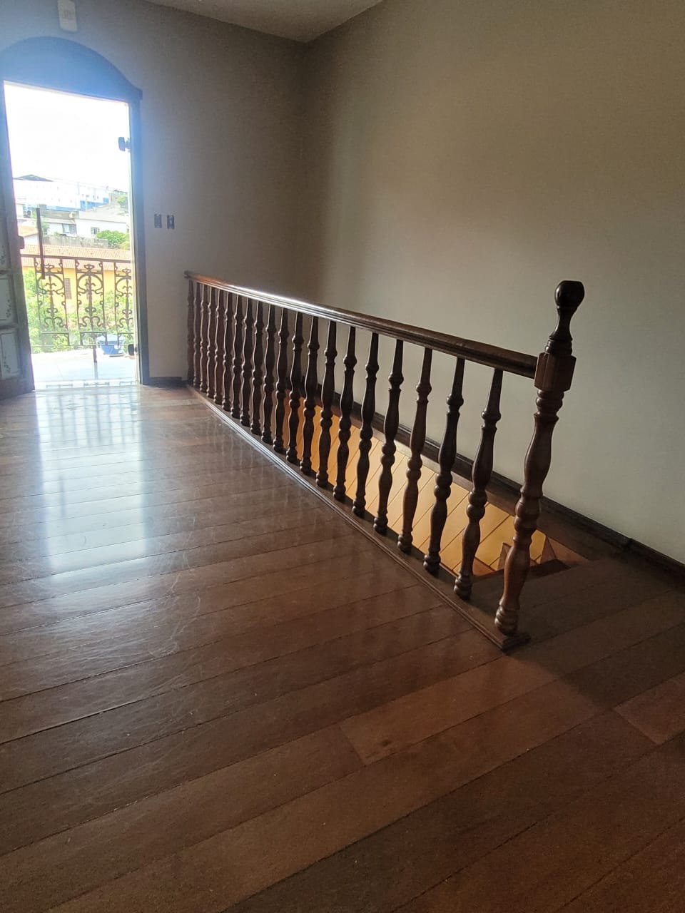 Casa com 5 quartos, 5 banhos 1 suíte, 1 lavabo, 3 salas, 7 vagas de garagem, 3 andares, 2 cozinhas, à venda, Alto Caiçaras, Belo Horizonte, MG miniatura 24