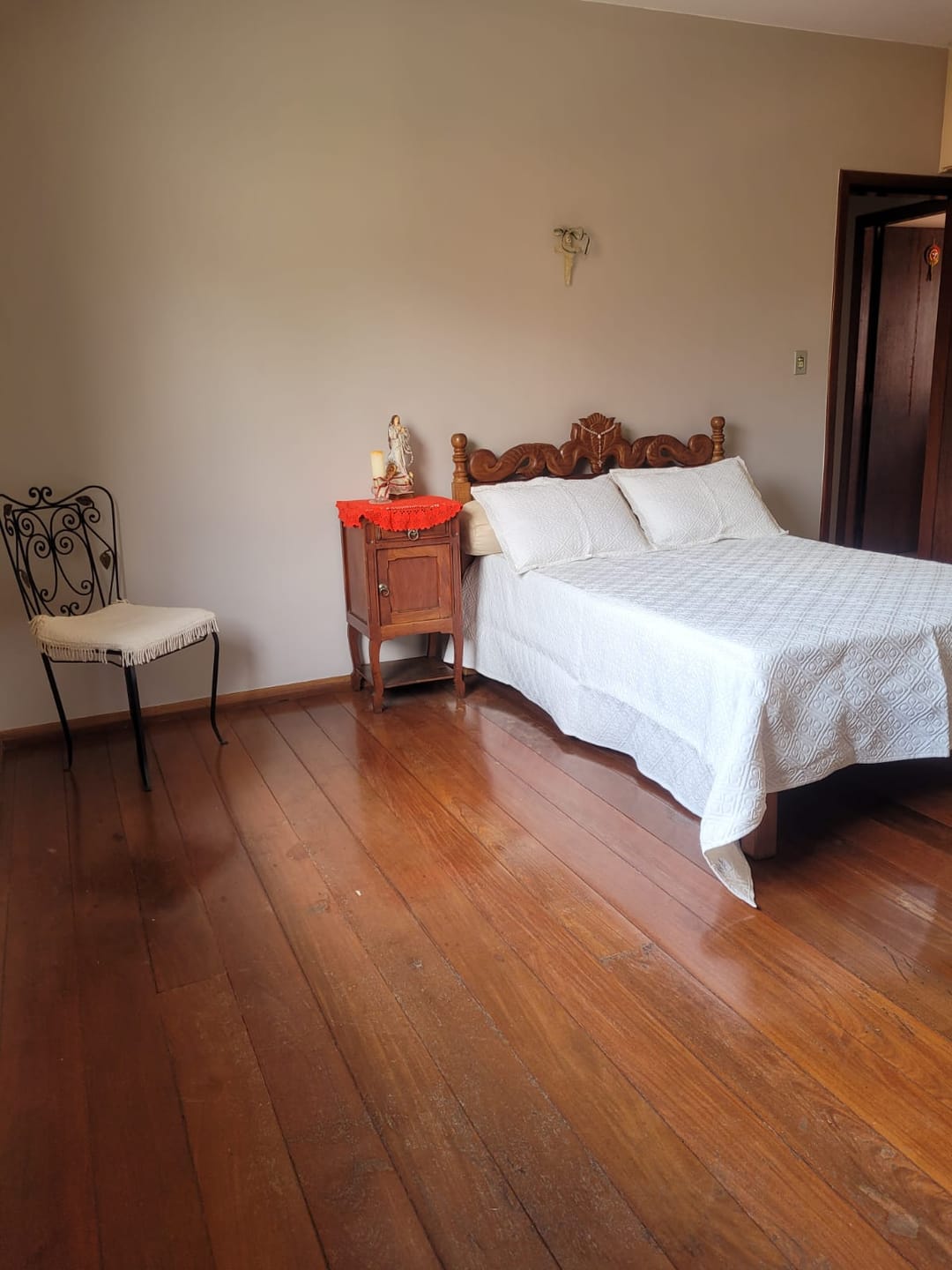 Casa com 5 quartos, 5 banhos 1 suíte, 1 lavabo, 3 salas, 7 vagas de garagem, 3 andares, 2 cozinhas, à venda, Alto Caiçaras, Belo Horizonte, MG miniatura 28