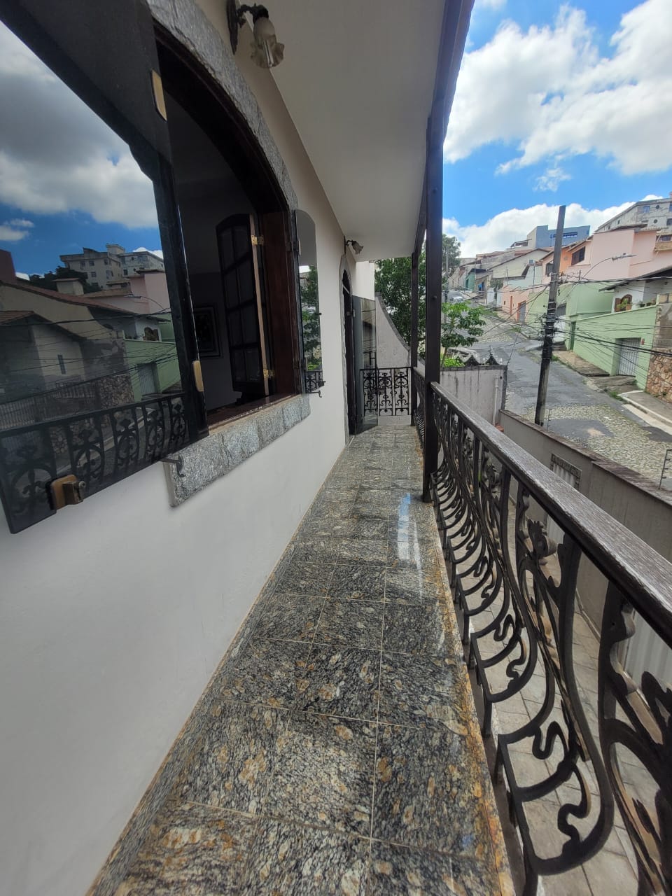 Casa com 5 quartos, 5 banhos 1 suíte, 1 lavabo, 3 salas, 7 vagas de garagem, 3 andares, 2 cozinhas, à venda, Alto Caiçaras, Belo Horizonte, MG miniatura 27