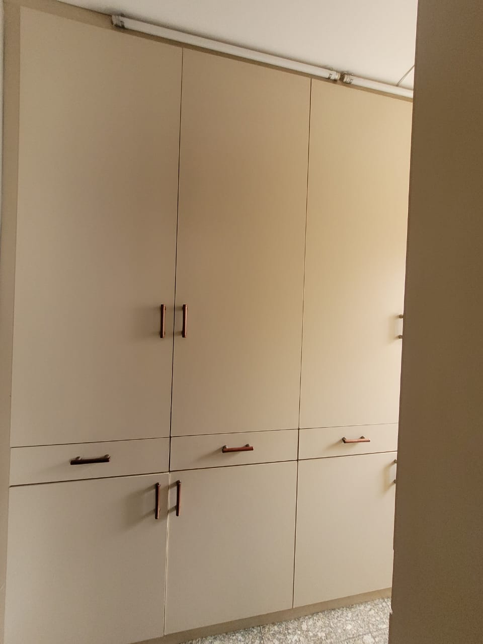 Casa com 5 quartos, 5 banhos 1 suíte, 1 lavabo, 3 salas, 7 vagas de garagem, 3 andares, 2 cozinhas, à venda, Alto Caiçaras, Belo Horizonte, MG miniatura 59