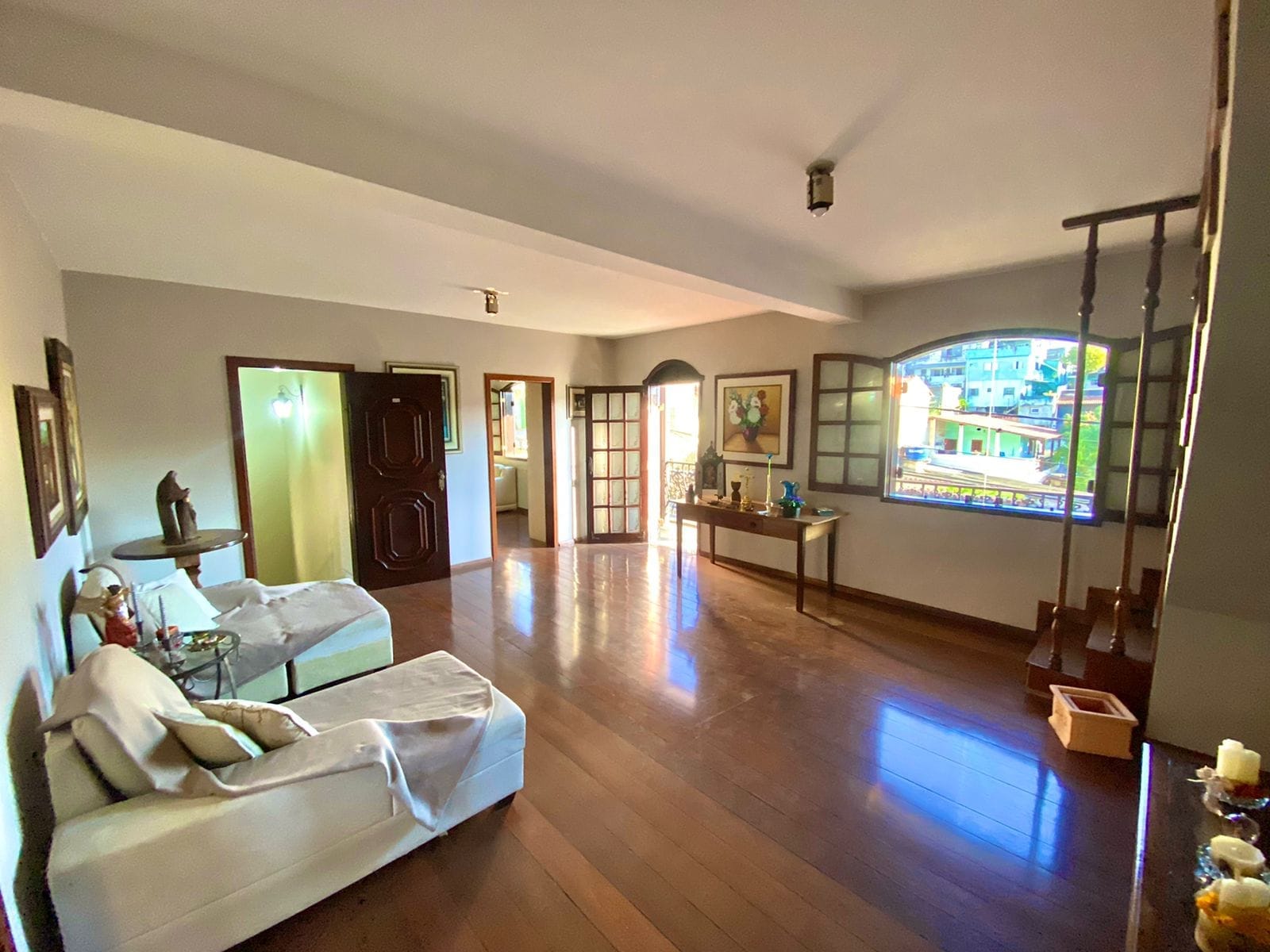 Casa com 5 quartos, 5 banhos 1 suíte, 1 lavabo, 3 salas, 7 vagas de garagem, 3 andares, 2 cozinhas, à venda, Alto Caiçaras, Belo Horizonte, MG miniatura 56