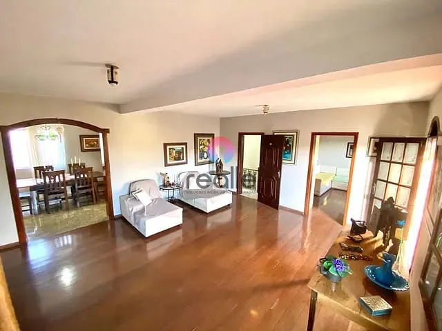 Casa com 310m² 5 quartos e 5 banheiros, à venda, no bairro Alto Caiçaras em Belo Horizonte