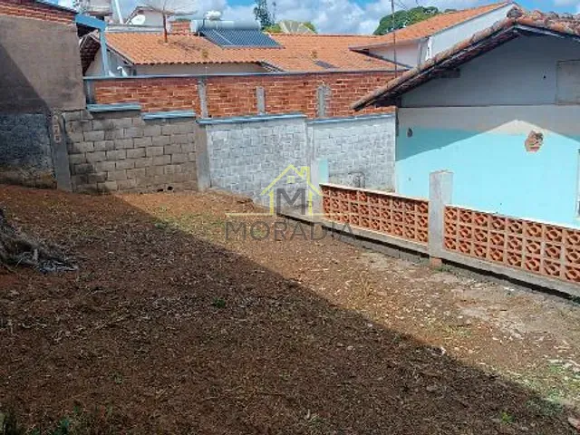Casa com 312m² 3 quartos e 1 banheiro, à venda, no bairro Nossa Senhora das Dores em Guaxupé