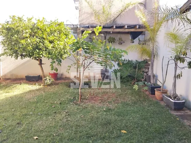 Casa com 242m² 3 quartos e 2 banheiros, à venda, no bairro Parque Jardim Europa em Bauru