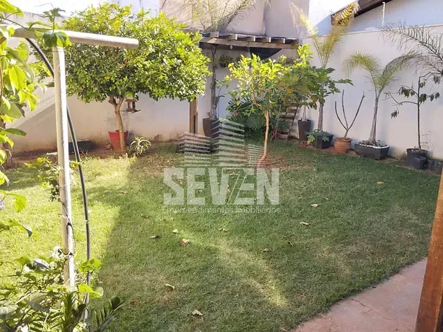 Casa com 242m² 3 quartos e 2 banheiros, à venda, no bairro Parque Jardim Europa em Bauru