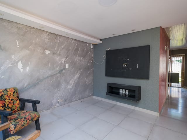 Casa com 200m² 3 quartos e 2 banheiros, para alugar, no bairro Areal em Pelotas