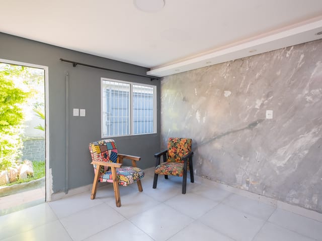 Casa com 200m² 3 quartos e 2 banheiros, para alugar, no bairro Areal em Pelotas