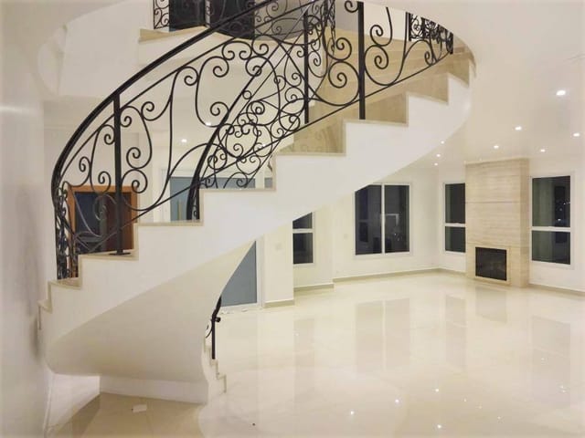 Casa com 1250m² 4 quartos e 6 banheiros, à venda, no bairro Umuarama em Osasco