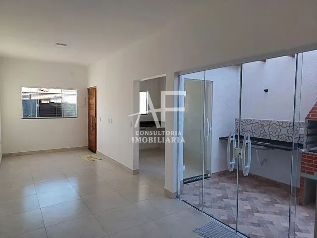 Casa com 125m² 2 quartos e 2 banheiros, à venda, no bairro Chácara Belo Horizonte em Taubaté