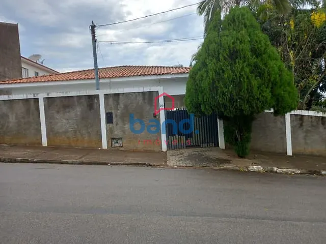 Casa com 914m² 3 quartos e 3 banheiros, à venda, no bairro Jardim Tenda em Porto Feliz