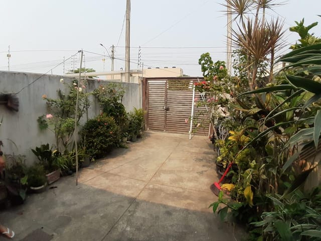 Casa com 135m² 3 quartos e 1 banheiro, à venda, no bairro Parque Julião Nogueira em Campos dos Goytacazes