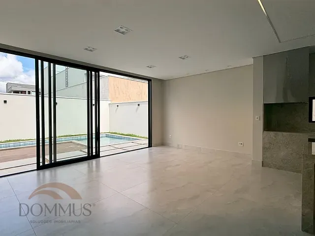 Casa com 355m² 4 quartos e 5 banheiros, à venda, no bairro Condomínio Lagoa Silvana - Parques do Vale em Caratinga