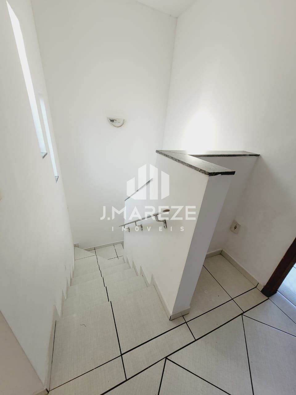 Casa à venda com 2 quartos, 66m² - Foto 17