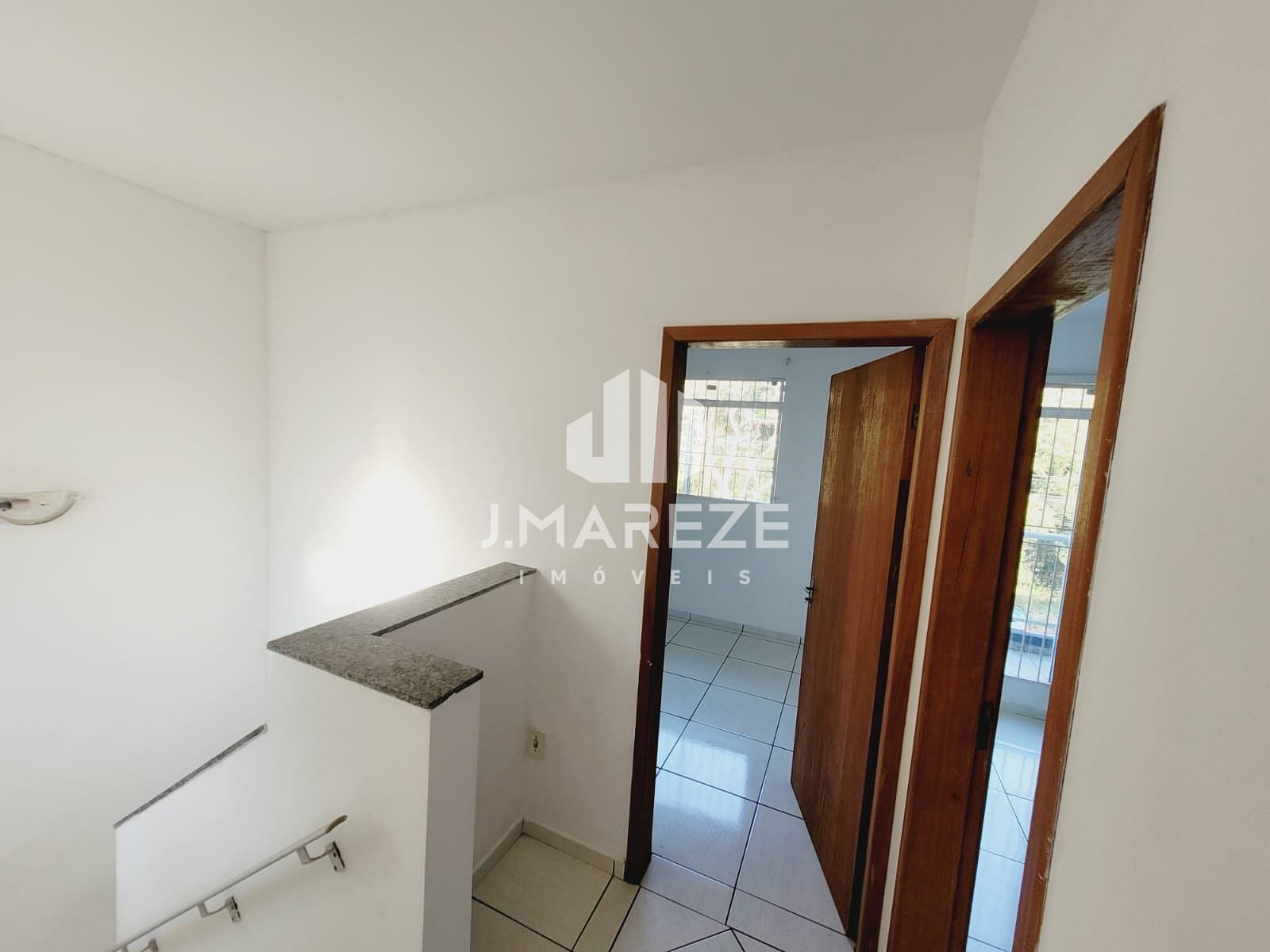Casa à venda com 2 quartos, 66m² - Foto 18