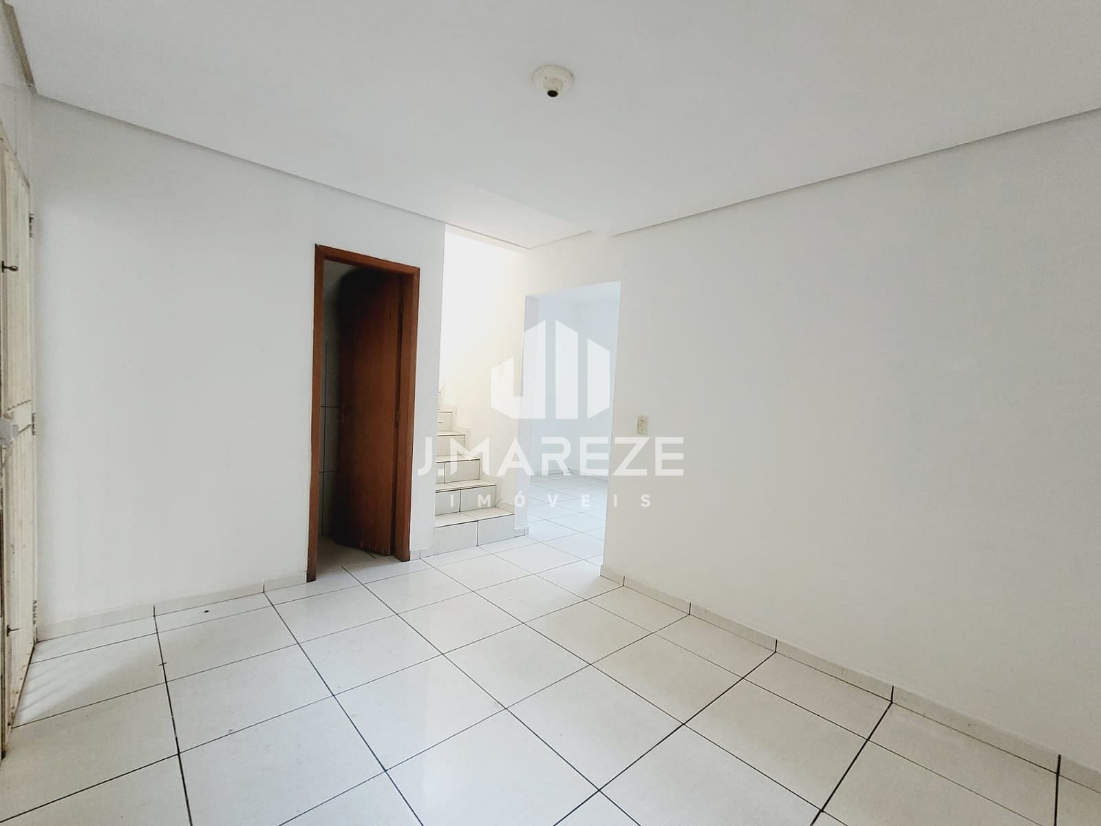 Casa à venda com 2 quartos, 66m² - Foto 11