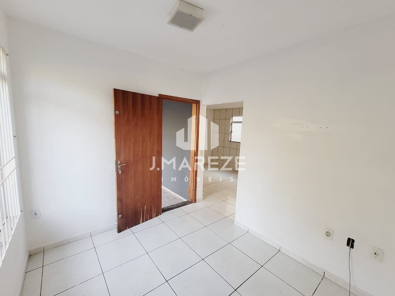 Casa à venda com 2 quartos, 66m² - Foto 9
