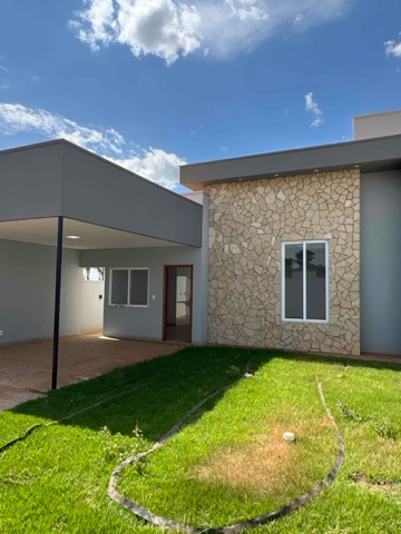 Casa com 300m² 3 quartos e 2 banheiros, à venda, no bairro Jardim Bougainville em Sinop