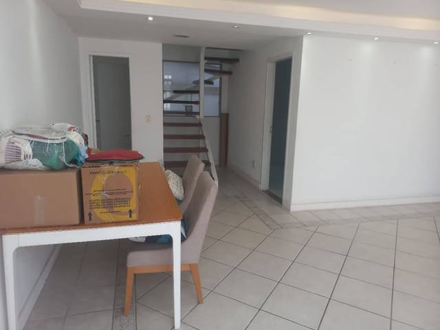 Casa com 233m² 3 quartos e 3 banheiros, à venda ou para alugar, no bairro Freguesia (Jacarepaguá) em Rio de Janeiro