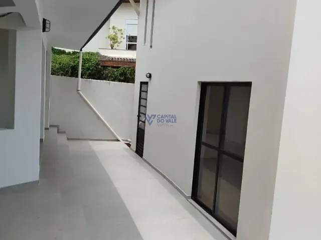 Casa com 360m² 3 quartos e 5 banheiros, à venda, no bairro Jardim Colinas em São José dos Campos