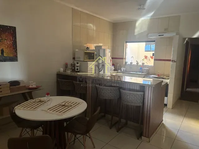 Casa com 250m² 3 quartos e 1 banheiro, à venda, no bairro Chácaras Planalto II em Guaxupé