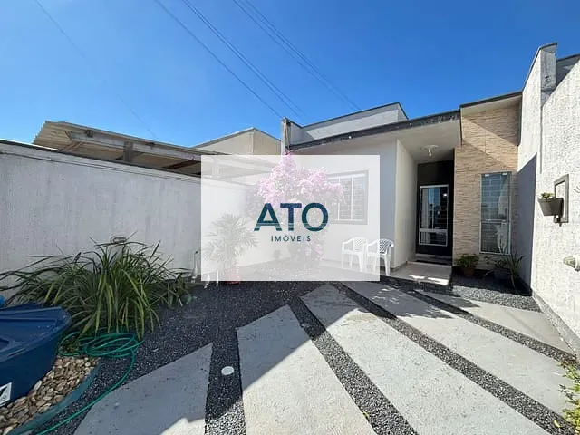 Casa 2 quartos e 1 banheiro, à venda, no bairro Centro em Tijucas