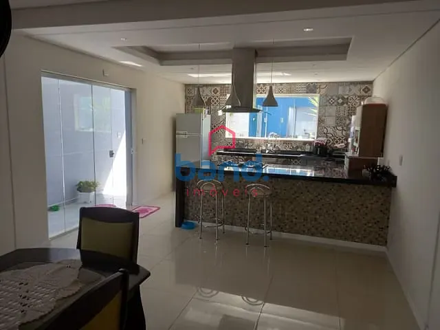 Casa com 184m² 3 quartos e 3 banheiros, à venda, no bairro Bairro da Estação em Porto Feliz