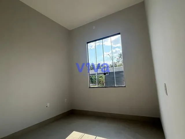 Casa com 200m² 3 quartos e 2 banheiros, à venda, no bairro Mansões Paraíso em Aparecida de Goiânia