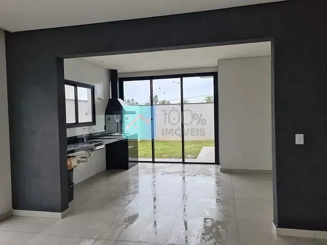 Casa com 300m² 3 quartos e 2 banheiros, à venda, no bairro Residencial Terras do Vale em Caçapava
