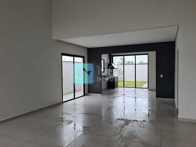 Casa com 300m² 3 quartos e 2 banheiros, à venda, no bairro Residencial Terras do Vale em Caçapava