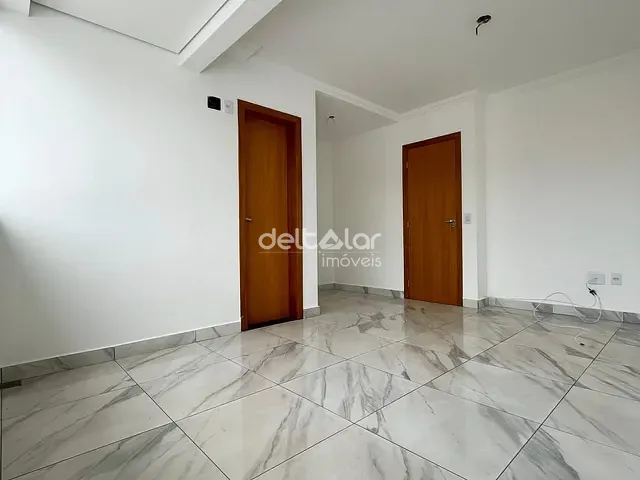 Casa com 105m² 3 quartos e 3 banheiros, à venda, no bairro Santa Mônica em Belo Horizonte