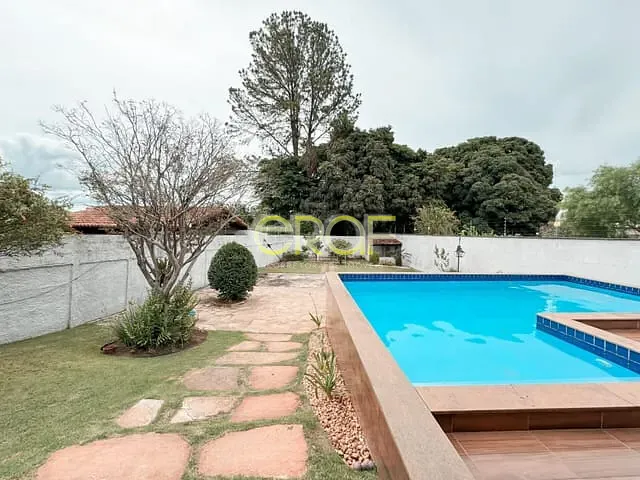 Casa com 797m² 3 quartos e 1 banheiro, à venda, no bairro Centro em Formosa