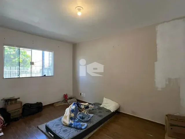 Casa com 180m² 3 quartos e 2 banheiros, à venda, no bairro Horácio Cabral em Rolândia