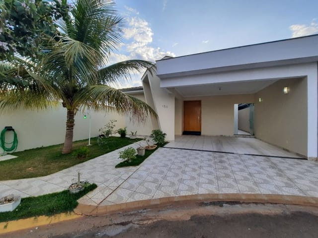 Casa com 309m² 4 quartos e 3 banheiros, para alugar, no bairro Recanto Verde em Birigüi