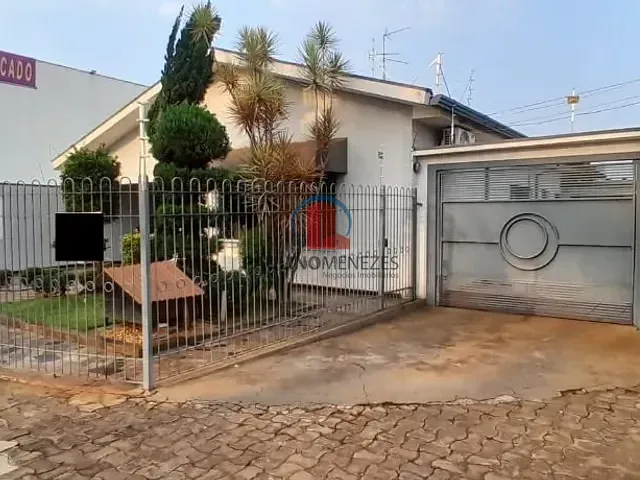 Casa com 360m² 3 quartos e 1 banheiro, à venda, no bairro Jardim Brasília em Americana