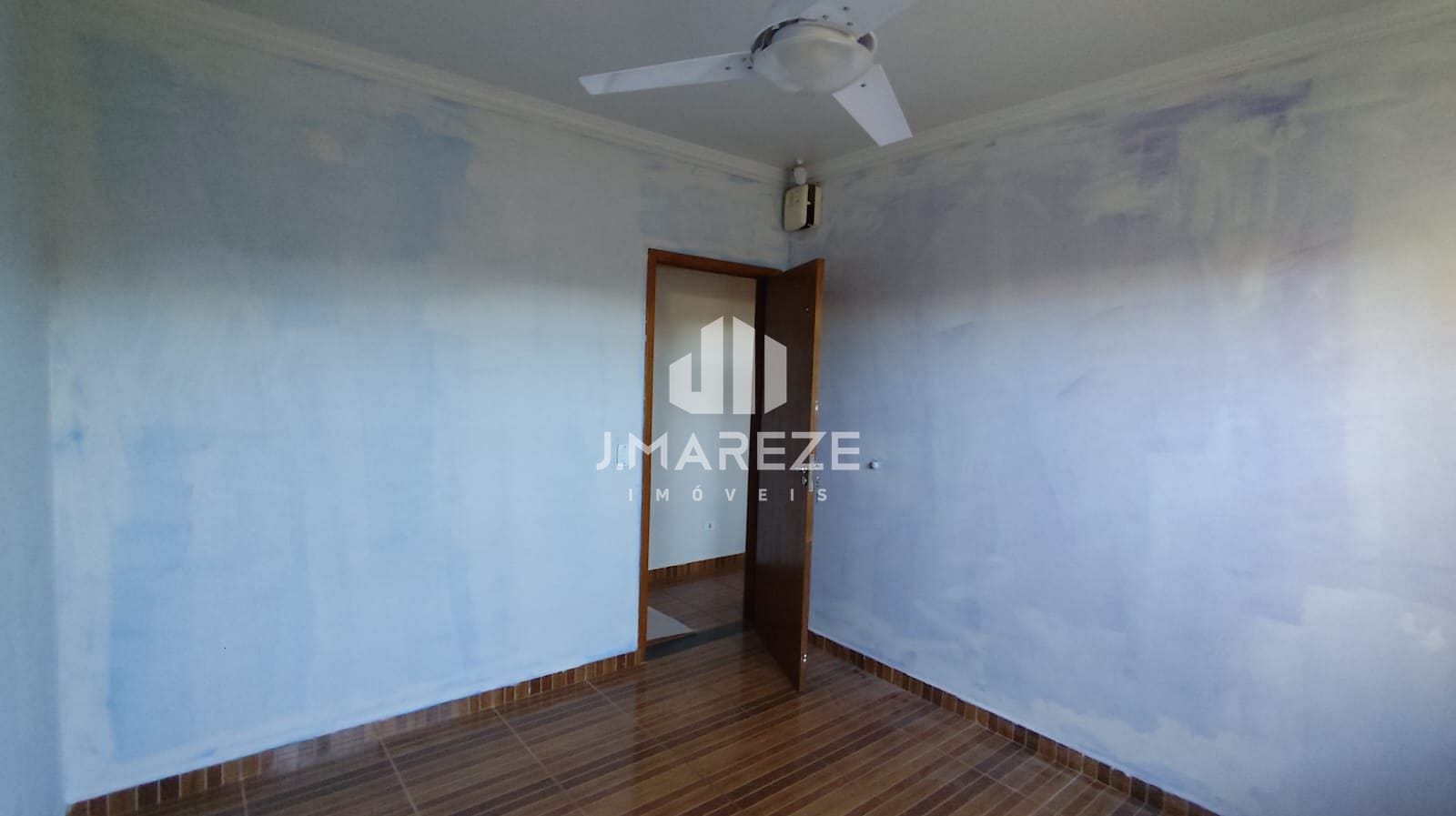 Casa à venda com 2 quartos, 95m² - Foto 13